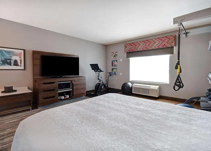 Hampton Downtown, Az Hotel 3*